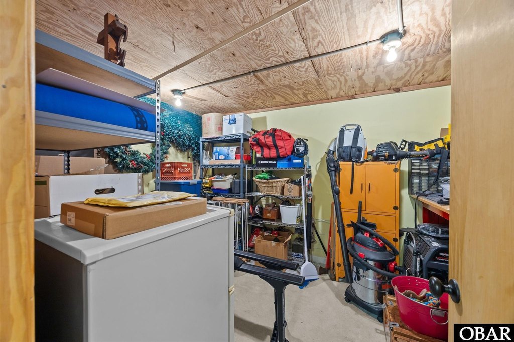 Nags Head, North Carolina, 27959, United States, 4 Bedrooms Bedrooms, ,2 BathroomsBathrooms,Residential,Forsale,1951932