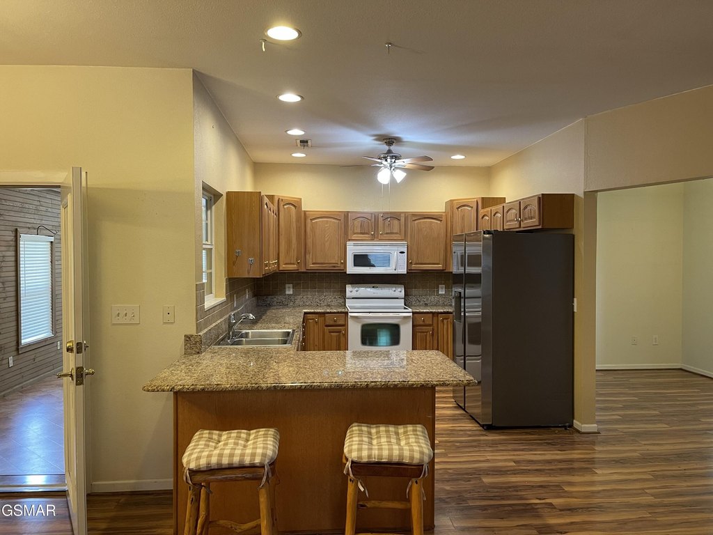 Sevierville, Tennessee, 37862, United States, 3 Bedrooms Bedrooms, ,2 BathroomsBathrooms,Residential,Forsale,1910215