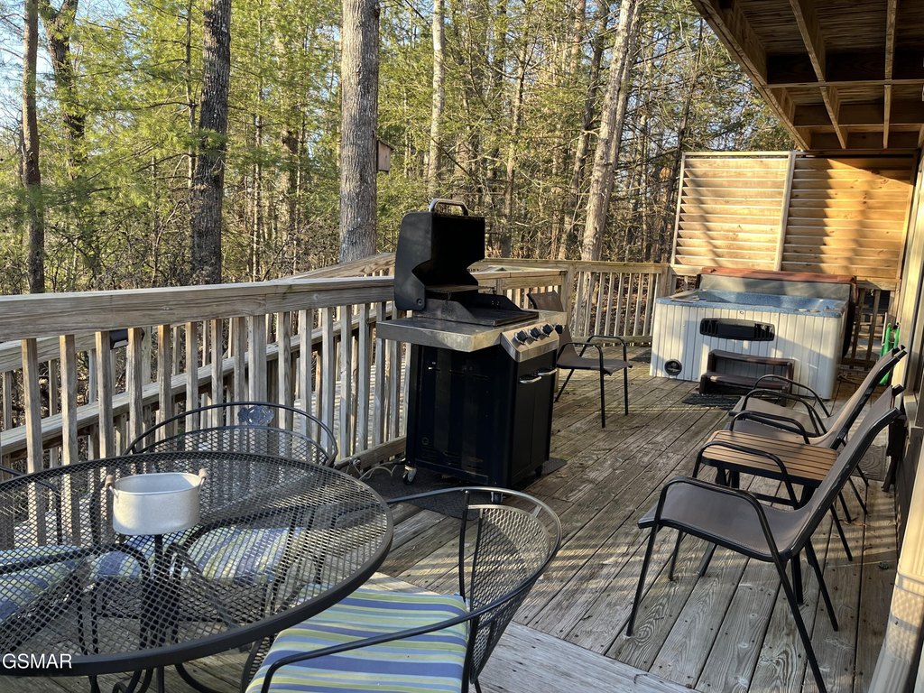 Pigeon Forge, Tennessee, 37863, United States, 4 Bedrooms Bedrooms, ,3 BathroomsBathrooms,Residential,Forsale,1910222