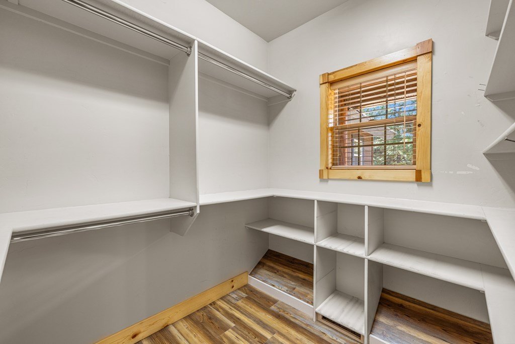 McCall, Idaho, 83638, United States, 3 Bedrooms Bedrooms, ,3 BathroomsBathrooms,Residential,Forsale,1946176