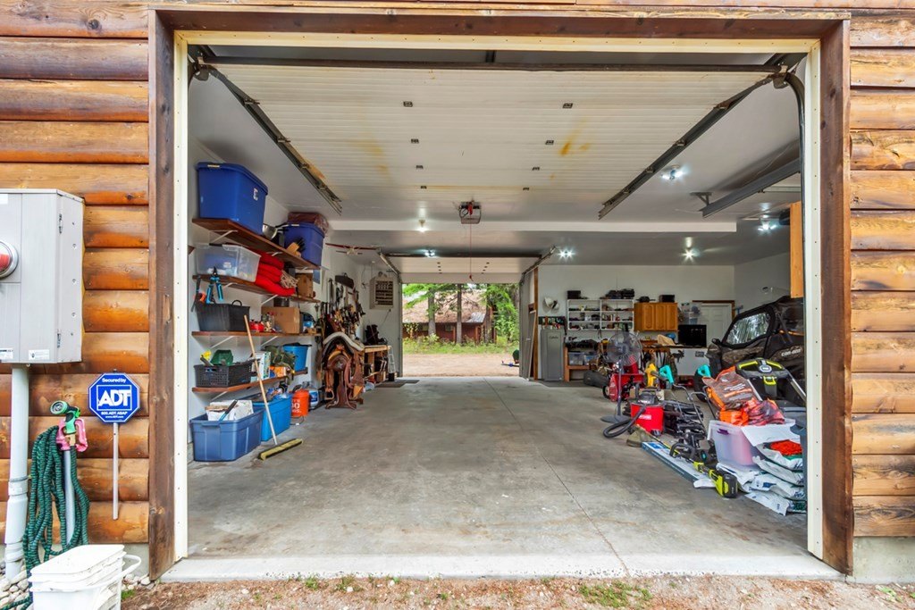 Donnelly, Idaho, 83615, United States, 3 Bedrooms Bedrooms, ,2 BathroomsBathrooms,Residential,Forsale,1889401