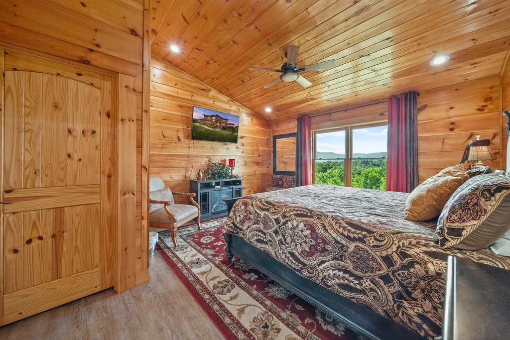 Sevierville, Tennessee, 37876, United States, 4 Bedrooms Bedrooms, ,5.5 BathroomsBathrooms,Residential,Forsale,1999451