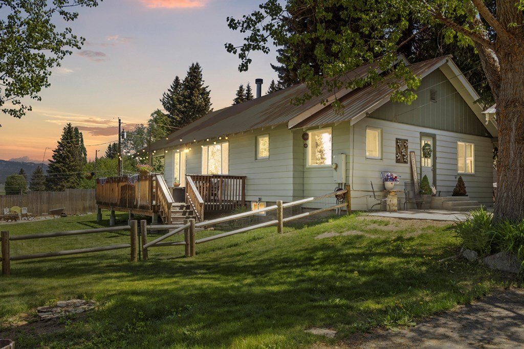 Cascade, Idaho, 83611, United States, 3 Bedrooms Bedrooms, ,2 BathroomsBathrooms,Residential,Forsale,1889400