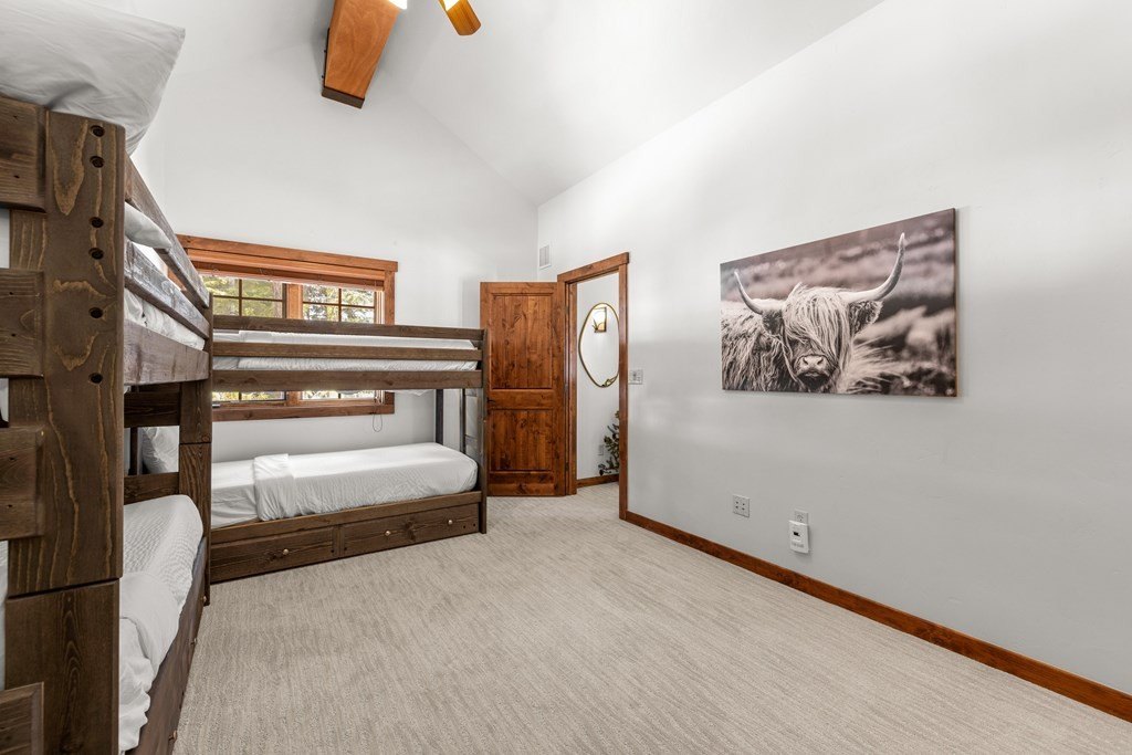 Donnelly, Idaho, 83615, United States, 2 Bedrooms Bedrooms, ,3.5 BathroomsBathrooms,Residential,Forsale,1994984