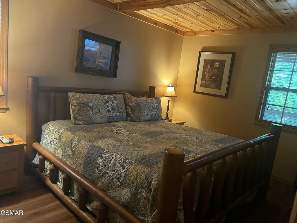 Sevierville, Tennessee, 37862, United States, 1 Bedroom Bedrooms, ,5 BathroomsBathrooms,Residential,Forsale,1910185