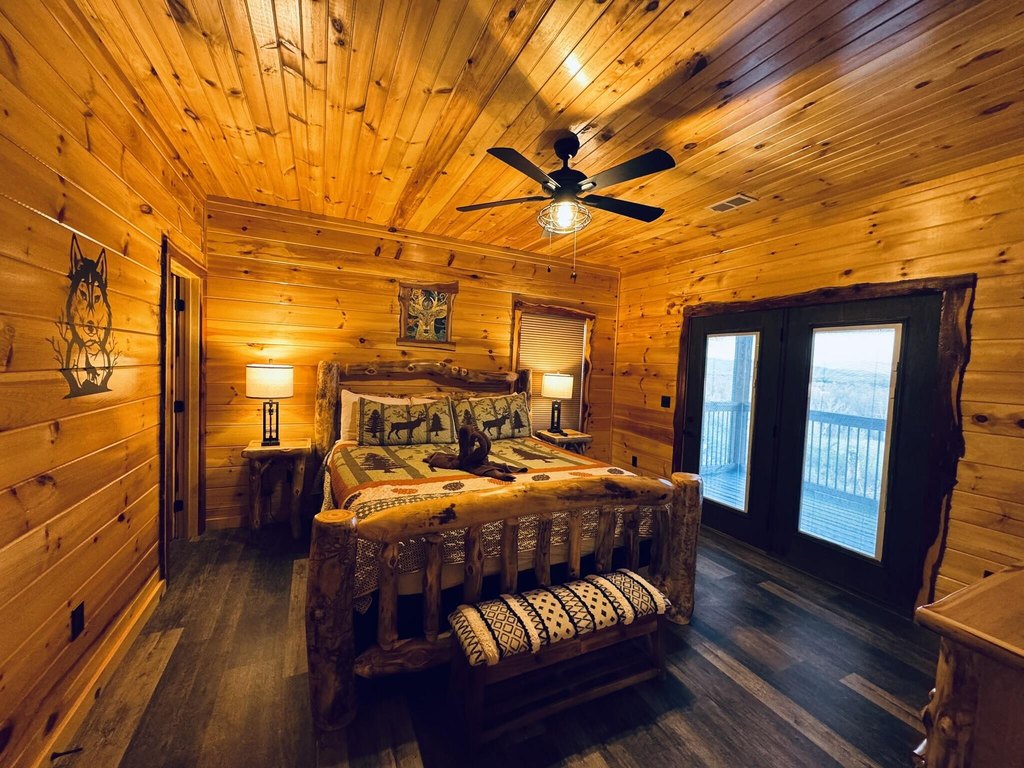 Sevierville, Tennessee, 37876, United States, 3 Bedrooms Bedrooms, ,3.5 BathroomsBathrooms,Residential,Forsale,1942465