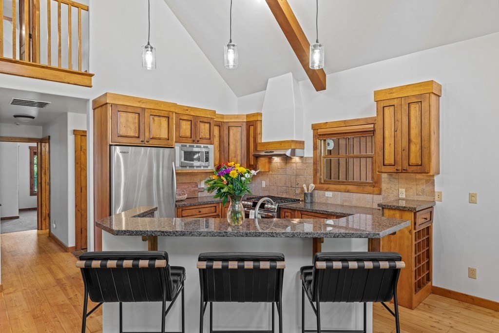 Donnelly, Idaho, 83615, United States, 3 Bedrooms Bedrooms, ,3 BathroomsBathrooms,Residential,Forsale,1889373