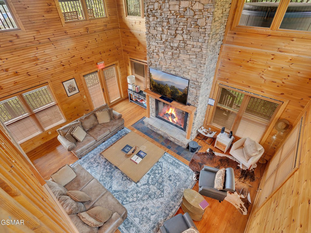 Gatlinburg, Tennessee, 37738, United States, 8 Bedrooms Bedrooms, ,8.5 BathroomsBathrooms,Residential,Forsale,1942454