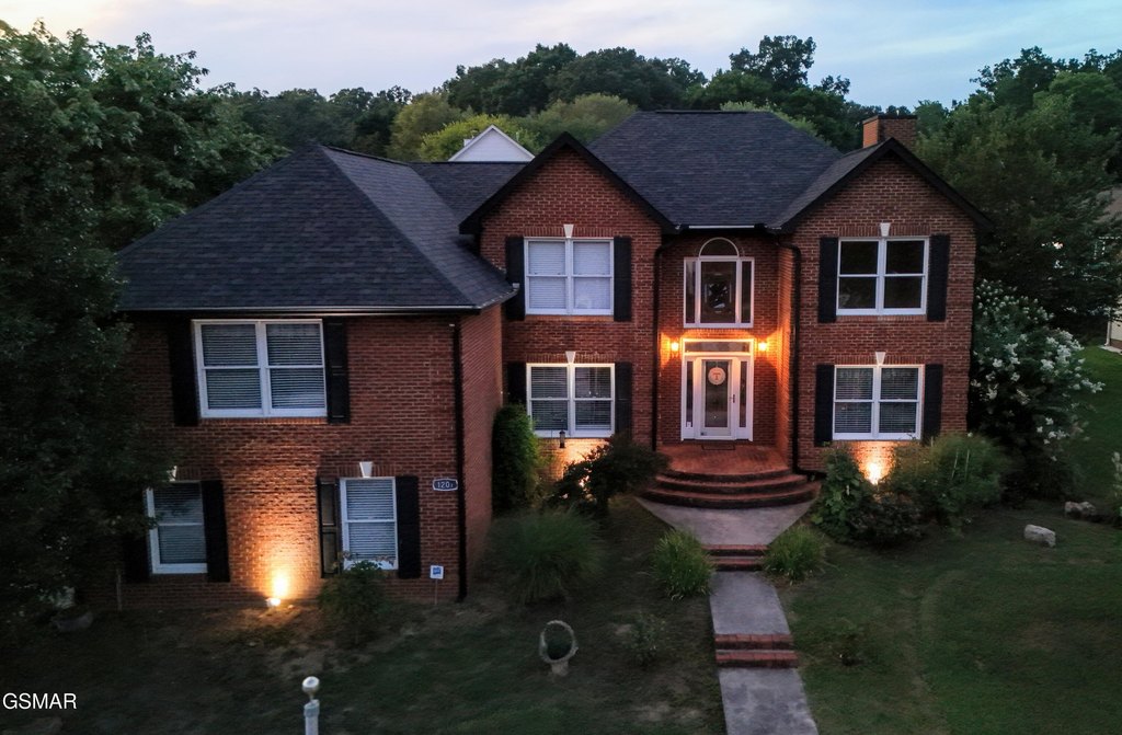 Sevierville, Tennessee, 37862, United States, 4 Bedrooms Bedrooms, ,2.5 BathroomsBathrooms,Residential,Forsale,1942446