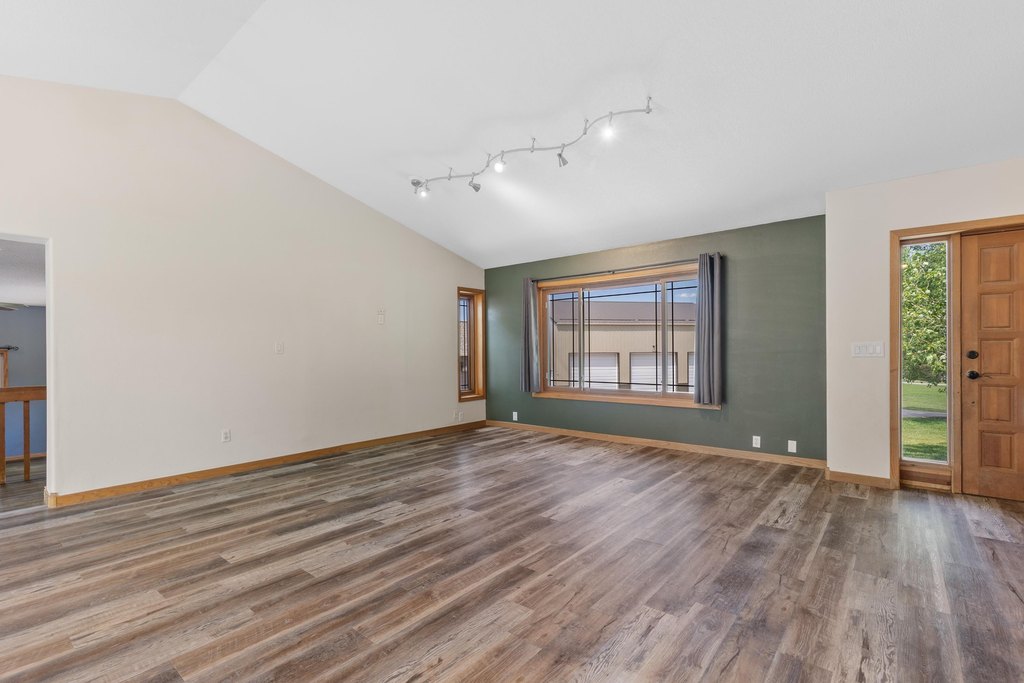 Black Hawk, South Dakota, 57718, United States, 5 Bedrooms Bedrooms, ,3 BathroomsBathrooms,Residential,Forsale,1990705