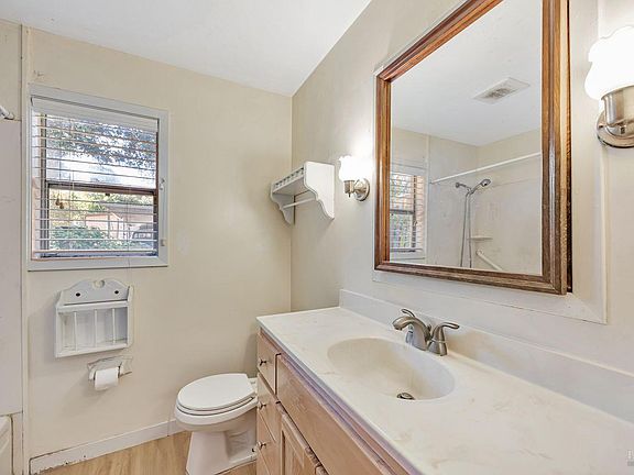 Sebastopol, California, 95472, United States, 2 Bedrooms Bedrooms, ,1 BathroomBathrooms,Residential,Forsale,1934065