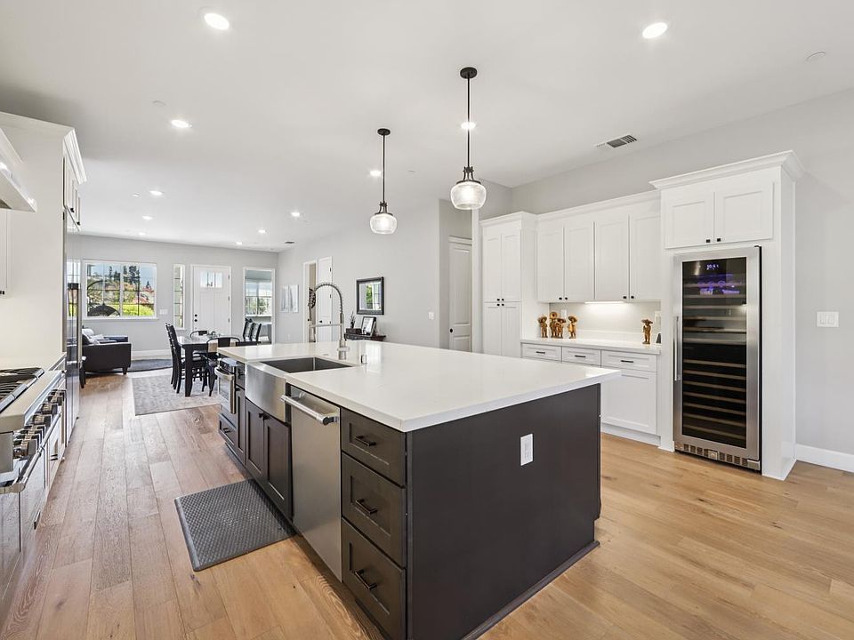 Santa Rosa, California, 95403, United States, 3 Bedrooms Bedrooms, ,3 BathroomsBathrooms,Residential,Forsale,1934066