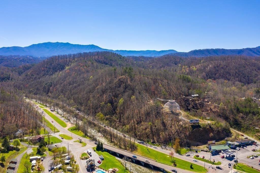 Pigeon Forge, Tennessee, 37863, United States, ,Commercial,Forsale,1893778