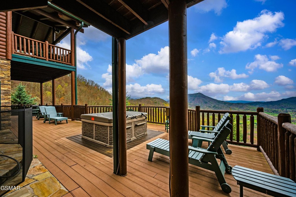 Sevierville, Tennessee, 37862, United States, 3 Bedrooms Bedrooms, ,6.5 BathroomsBathrooms,Residential,Forsale,1952784