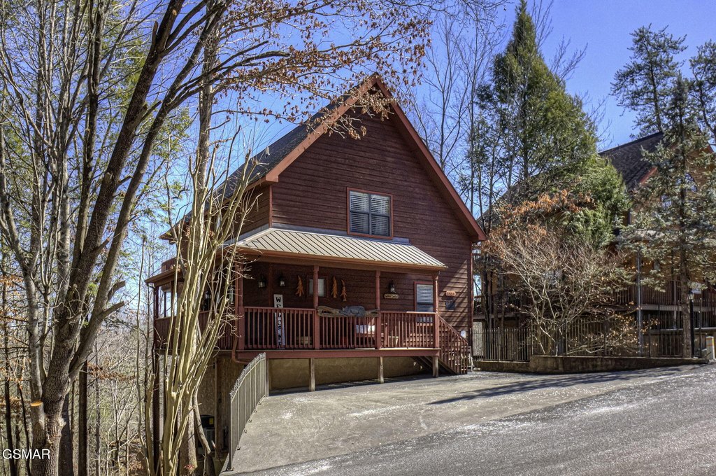 Pigeon Forge, Tennessee, 37863, United States, 2 Bedrooms Bedrooms, ,2 BathroomsBathrooms,Residential,Forsale,1942451