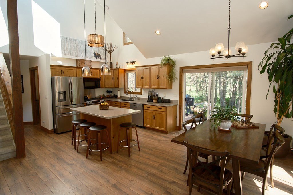 McCall, Idaho, 83638, United States, 4 Bedrooms Bedrooms, ,2 BathroomsBathrooms,Residential,Forsale,1946177