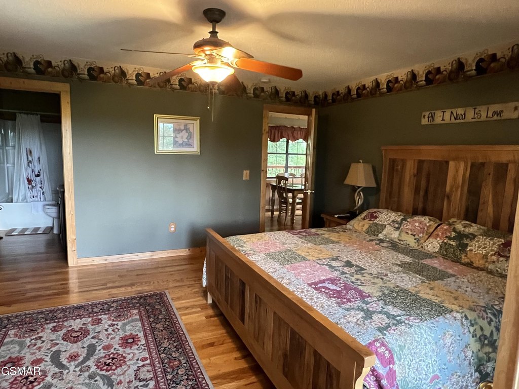 Sevierville, Tennessee, 37862, United States, 3 Bedrooms Bedrooms, ,3 BathroomsBathrooms,Residential,Forsale,1910187