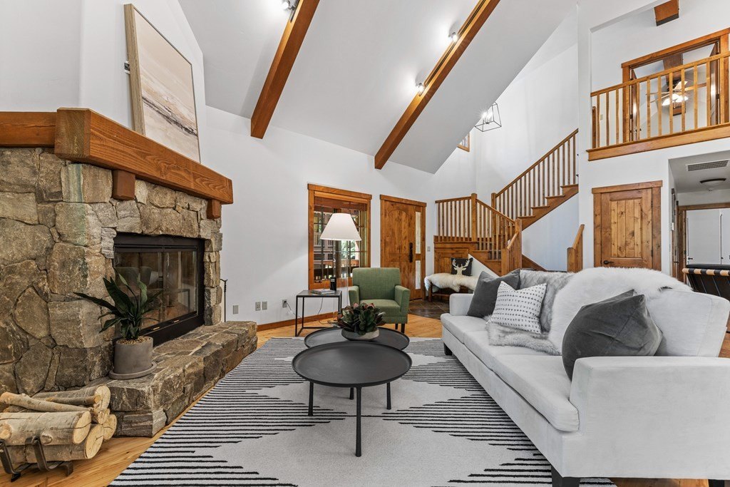 Donnelly, Idaho, 83615, United States, 3 Bedrooms Bedrooms, ,3 BathroomsBathrooms,Residential,Forsale,1889373