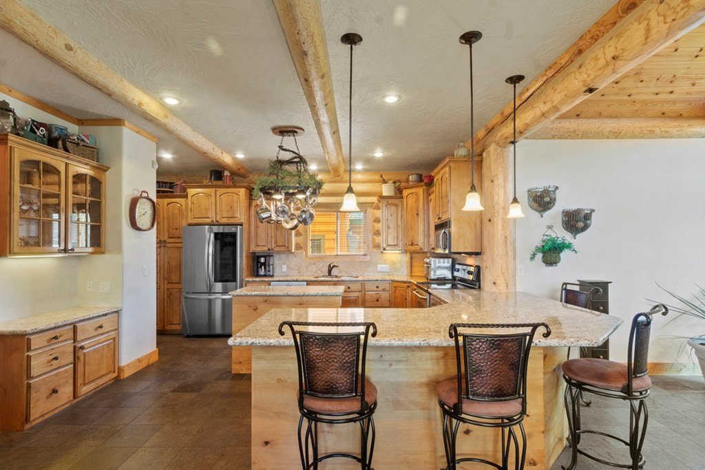 Cascade, Idaho, 83611, United States, 3 Bedrooms Bedrooms, ,2.5 BathroomsBathrooms,Residential,Forsale,1946191