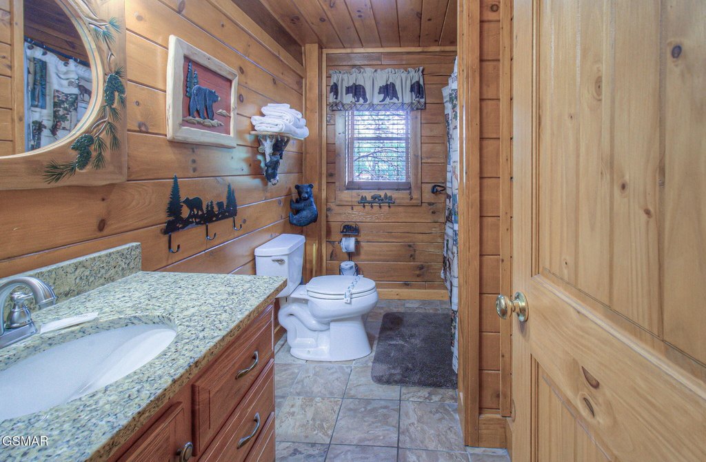 Pigeon Forge, Tennessee, 37863, United States, 3 Bedrooms Bedrooms, ,2 BathroomsBathrooms,Residential,Forsale,1971837