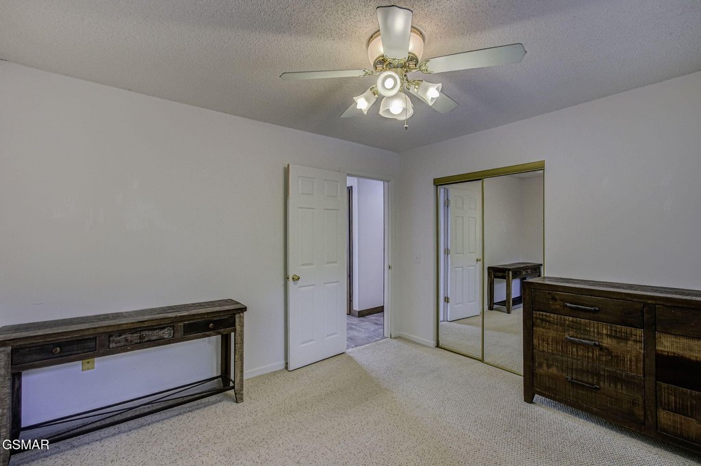 Sevierville, Tennessee, 37876, United States, 2 Bedrooms Bedrooms, ,3 BathroomsBathrooms,Residential,Forsale,1942452