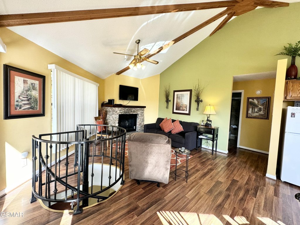 Gatlinburg, Tennessee, 37738, United States, 2 Bedrooms Bedrooms, ,3 BathroomsBathrooms,Residential,Forsale,1893779