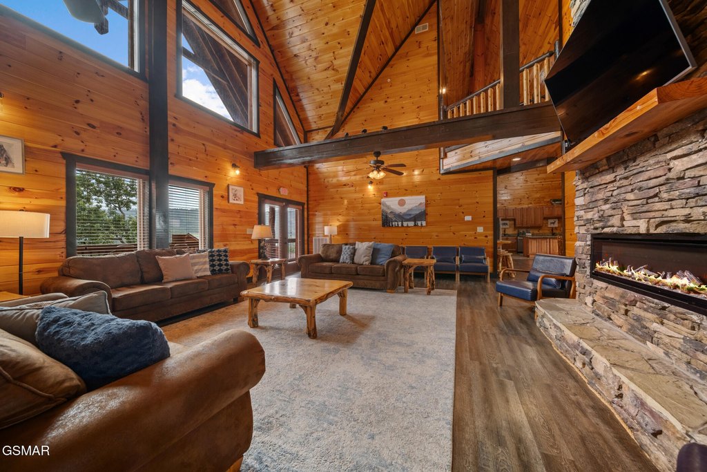 Pigeon Forge, Tennessee, 37863, United States, 12 Bedrooms Bedrooms, ,14 BathroomsBathrooms,Residential,Forsale,1942432