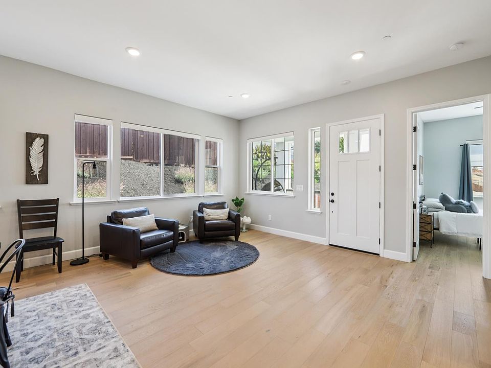 Santa Rosa, California, 95403, United States, 3 Bedrooms Bedrooms, ,3 BathroomsBathrooms,Residential,Forsale,1934066