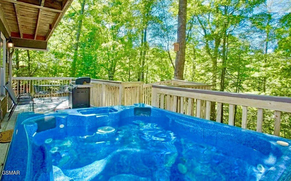 Pigeon Forge, Tennessee, 37863, United States, 4 Bedrooms Bedrooms, ,3 BathroomsBathrooms,Residential,Forsale,1910222