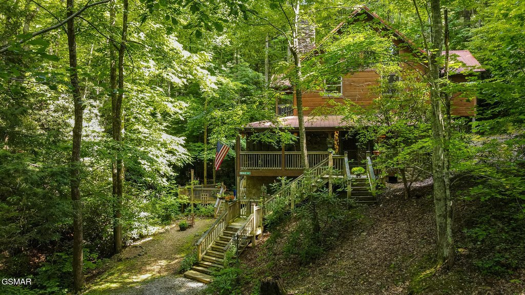 Sevierville, Tennessee, 37862, United States, 2 Bedrooms Bedrooms, ,2 BathroomsBathrooms,Residential,Forsale,1999460