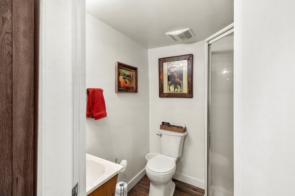 Cascade, Idaho, 83611, United States, 3 Bedrooms Bedrooms, ,2 BathroomsBathrooms,Residential,Forsale,1889400