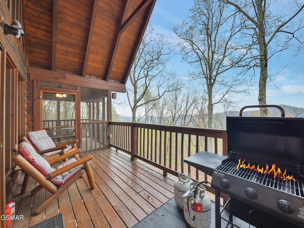 Sevierville, Tennessee, 37862, United States, 3 Bedrooms Bedrooms, ,3 BathroomsBathrooms,Residential,Forsale,1893739