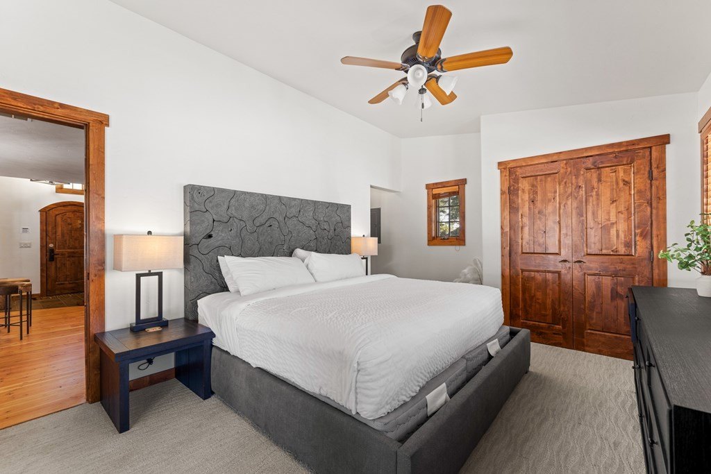 Donnelly, Idaho, 83615, United States, 2 Bedrooms Bedrooms, ,3.5 BathroomsBathrooms,Residential,Forsale,1994984