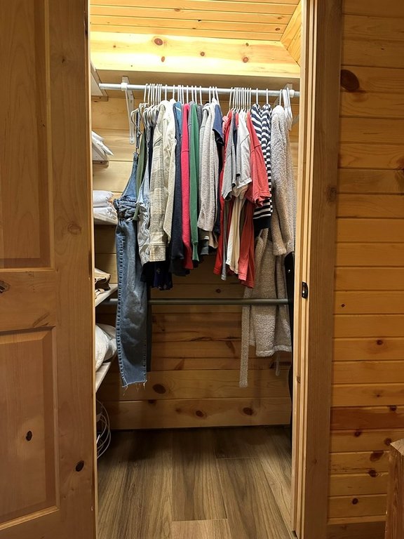 Cascade, Idaho, 83611, United States, 3 Bedrooms Bedrooms, ,1.5 BathroomsBathrooms,Residential,Forsale,1946148