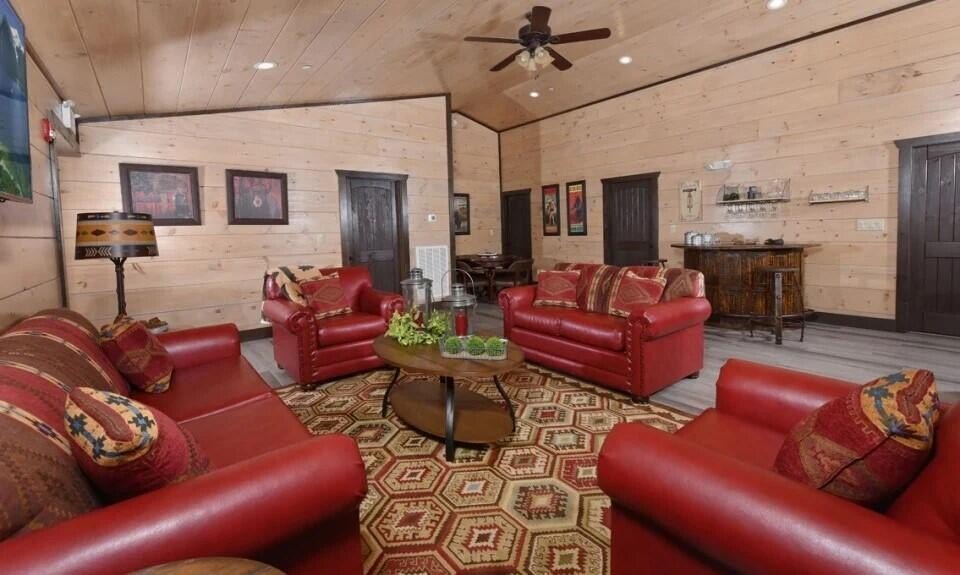 Sevierville, Tennessee, 37876, United States, 16 Bedrooms Bedrooms, ,16.5 BathroomsBathrooms,Residential,Forsale,1942438