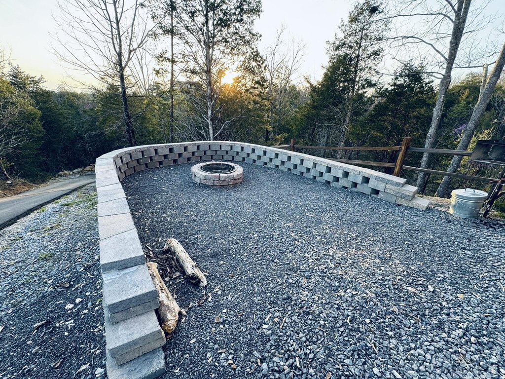 Sevierville, Tennessee, 37876, United States, 3 Bedrooms Bedrooms, ,3.5 BathroomsBathrooms,Residential,Forsale,1942465