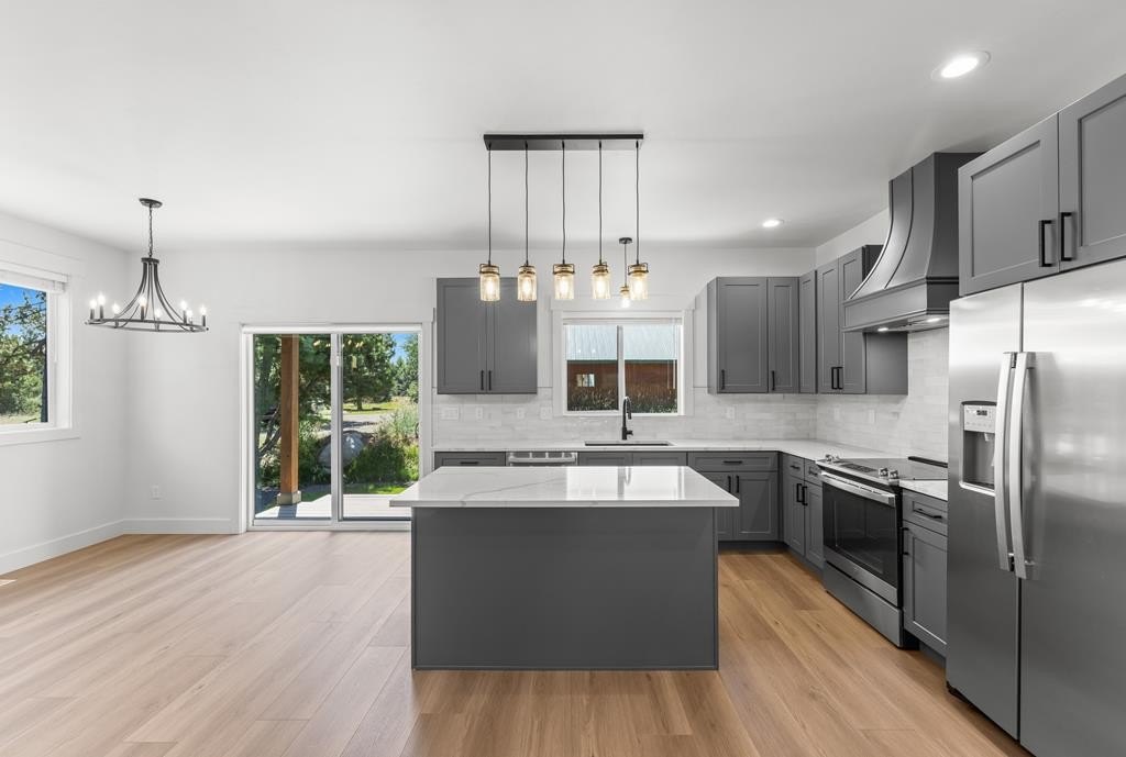 McCall, Idaho, 83638, United States, 4 Bedrooms Bedrooms, ,3 BathroomsBathrooms,Residential,Forsale,1889375