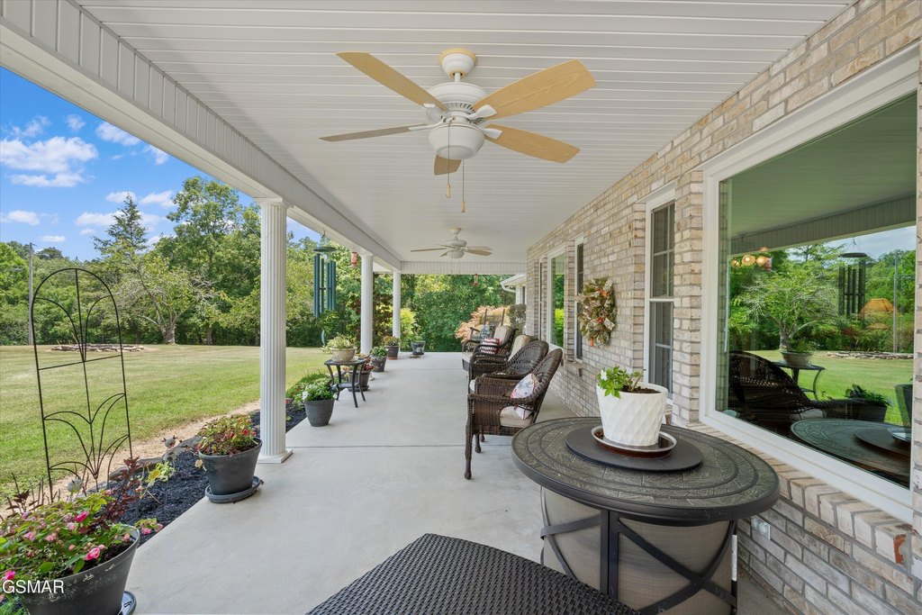 Sevierville, Tennessee, 37876, United States, 4 Bedrooms Bedrooms, ,3 BathroomsBathrooms,Residential,Forsale,1942460