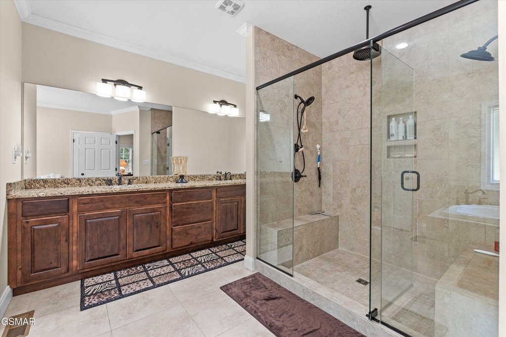 Sevierville, Tennessee, 37876, United States, 4 Bedrooms Bedrooms, ,3 BathroomsBathrooms,Residential,Forsale,1942460