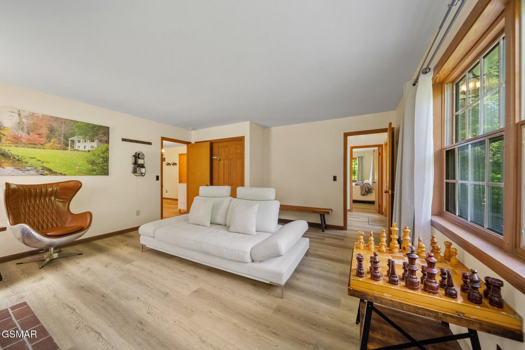 Gatlinburg, Tennessee, 37738, United States, 4 Bedrooms Bedrooms, ,3 BathroomsBathrooms,Residential,Forsale,1971875