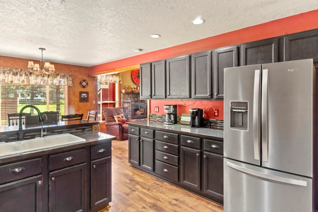 Donnelly, Idaho, 83615, United States, 3 Bedrooms Bedrooms, ,2.5 BathroomsBathrooms,Residential,Forsale,1946189