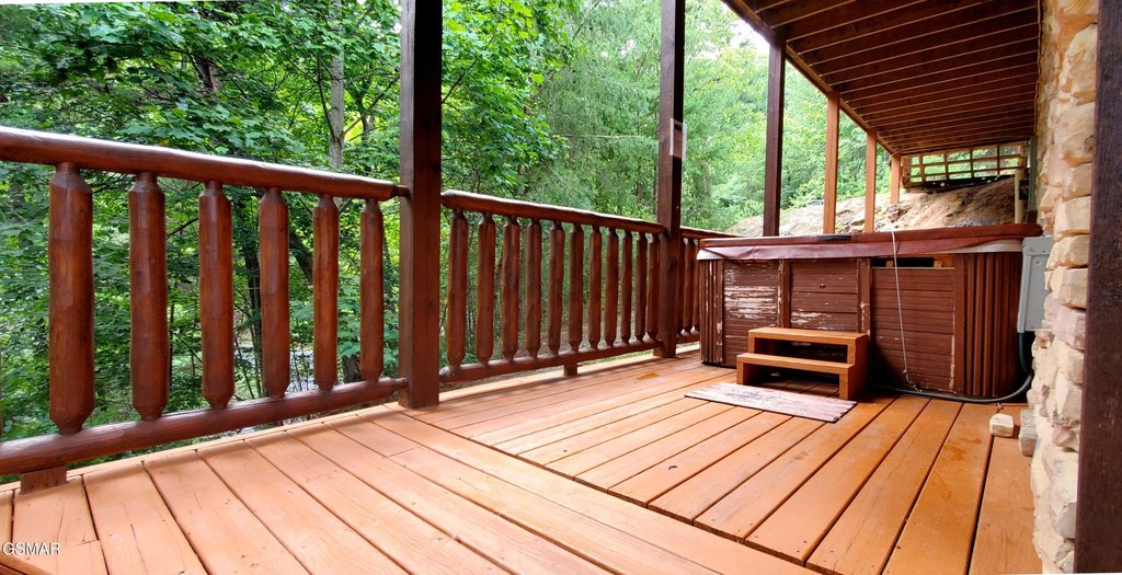 Sevierville, Tennessee, 37862, United States, 3 Bedrooms Bedrooms, ,3 BathroomsBathrooms,Residential,Forsale,1942441