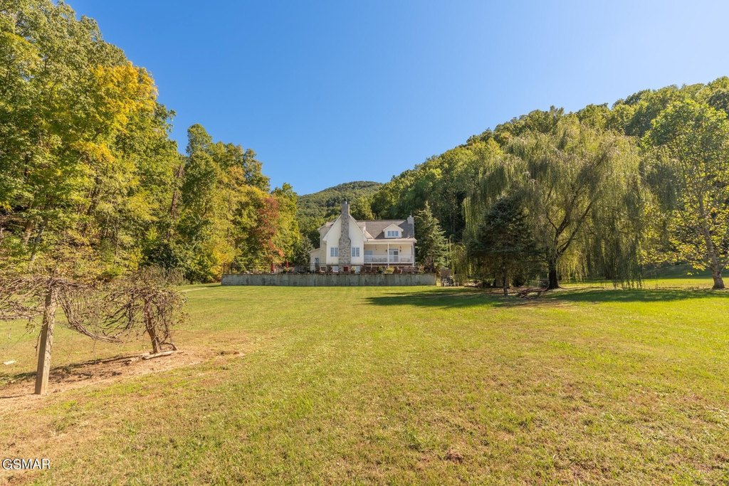 Sevierville, Tennessee, 37862, United States, 4 Bedrooms Bedrooms, ,4.5 BathroomsBathrooms,Residential,Forsale,1910216