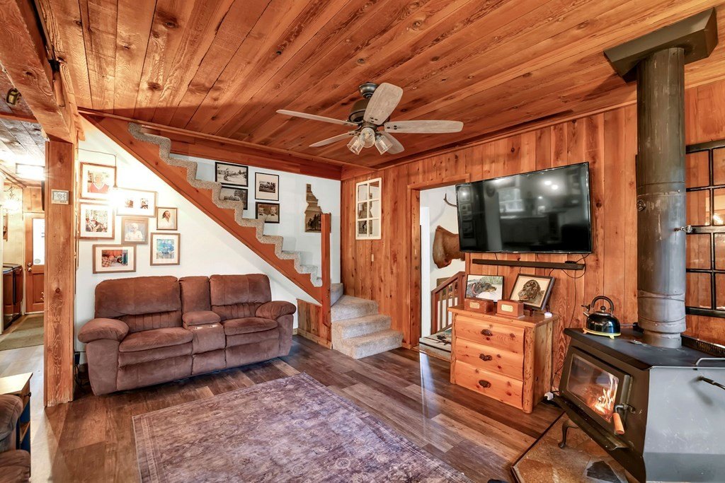 McCall, Idaho, 83638, United States, 5 Bedrooms Bedrooms, ,3 BathroomsBathrooms,Residential,Forsale,1889387