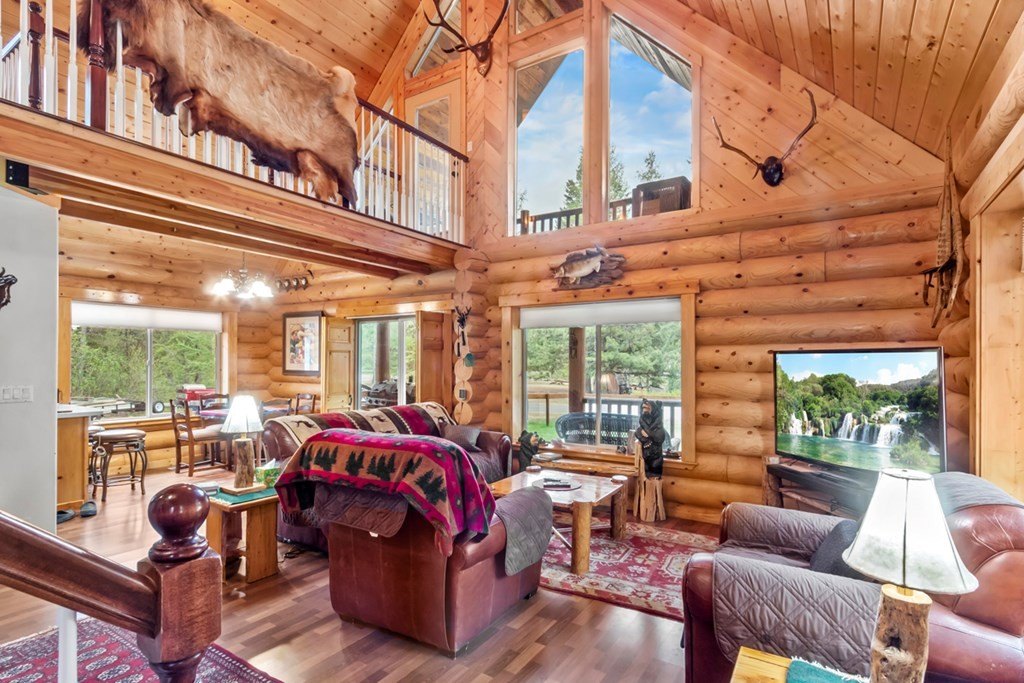 Donnelly, Idaho, 83615, United States, 3 Bedrooms Bedrooms, ,2 BathroomsBathrooms,Residential,Forsale,1889401