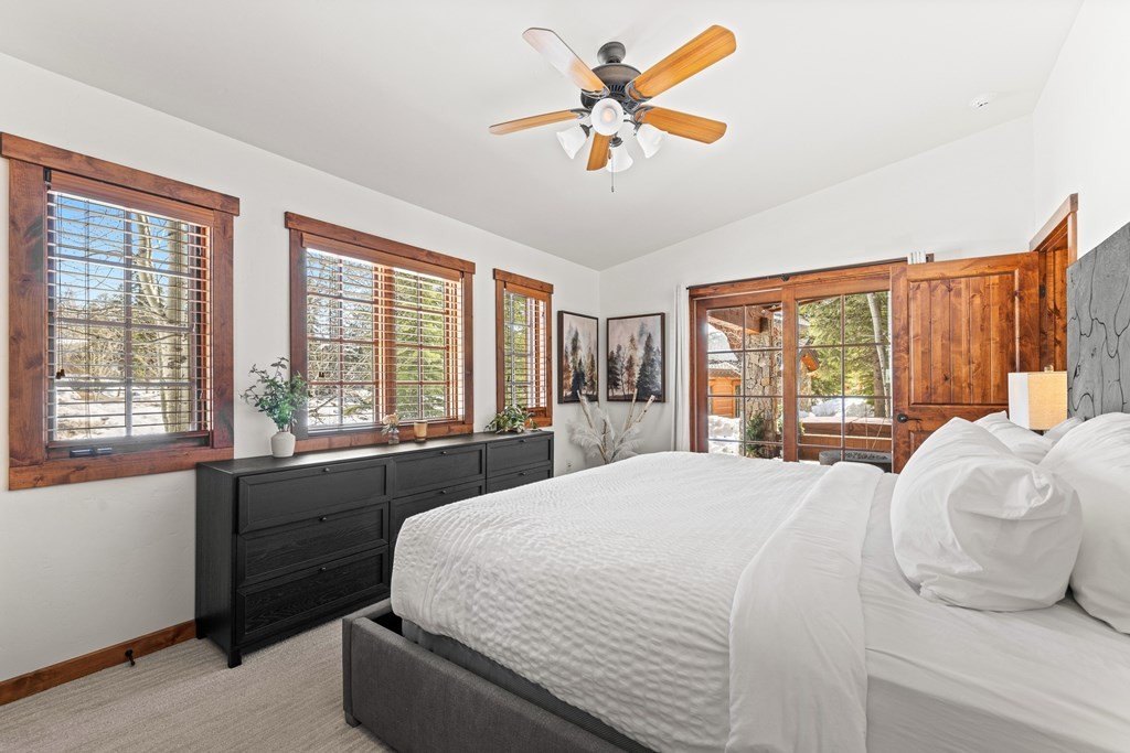 Donnelly, Idaho, 83615, United States, 2 Bedrooms Bedrooms, ,3.5 BathroomsBathrooms,Residential,Forsale,1994984