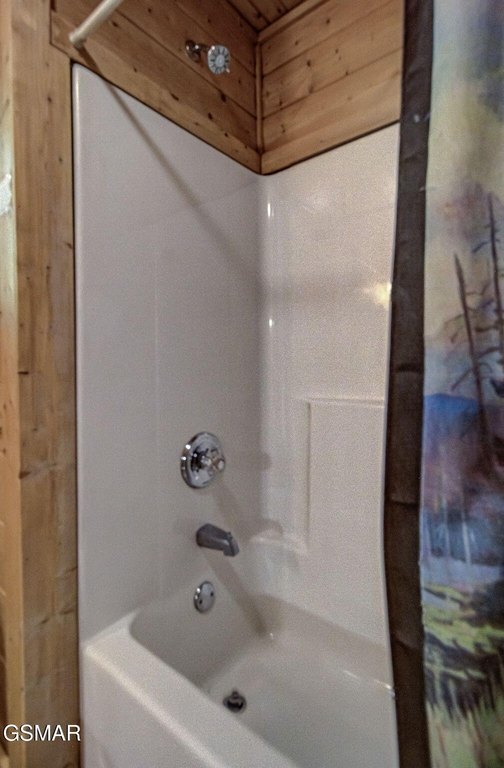 Sevierville, Tennessee, 37862, United States, 2 Bedrooms Bedrooms, ,2.5 BathroomsBathrooms,Residential,Forsale,1971833