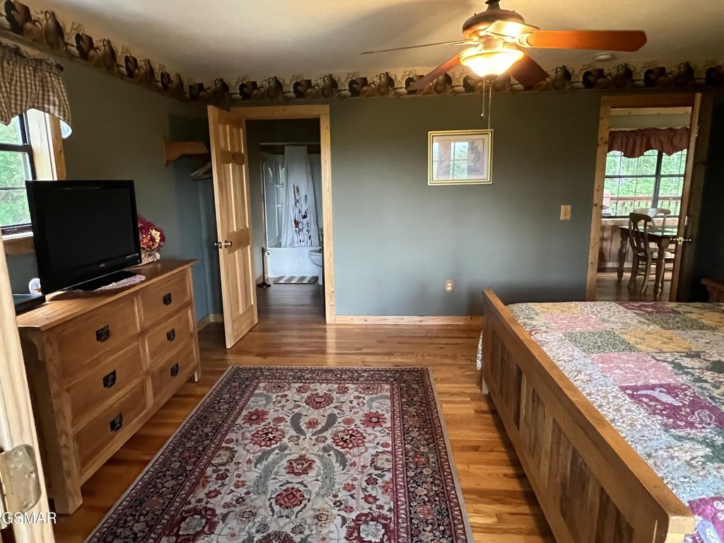 Sevierville, Tennessee, 37862, United States, 3 Bedrooms Bedrooms, ,3 BathroomsBathrooms,Residential,Forsale,1910187