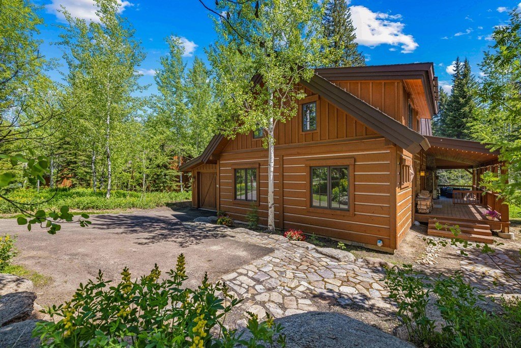 Donnelly, Idaho, 83615, United States, 3 Bedrooms Bedrooms, ,3 BathroomsBathrooms,Residential,Forsale,1889373