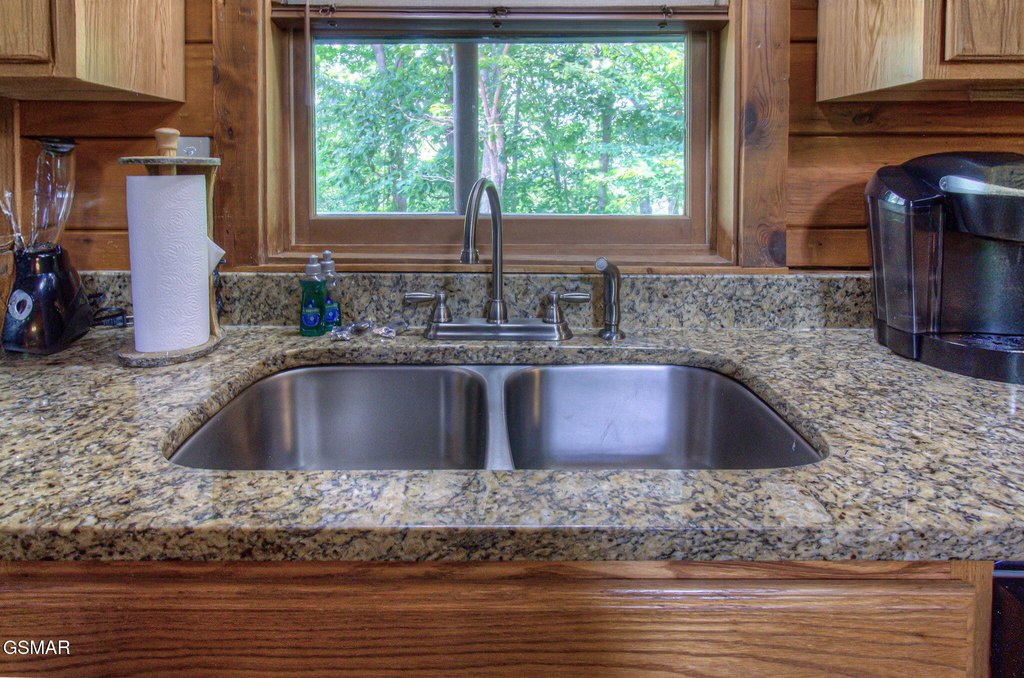 Pigeon Forge, Tennessee, 37863, United States, 3 Bedrooms Bedrooms, ,2 BathroomsBathrooms,Residential,Forsale,1971837